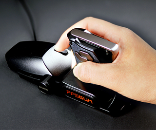 Illustration for article titled Zalman FPSGun Mouse Reviewed (Verdict: Not Good For Man Hands)